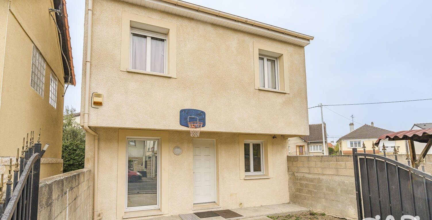 Vente Maison/villa 4 pièces — photo 1
