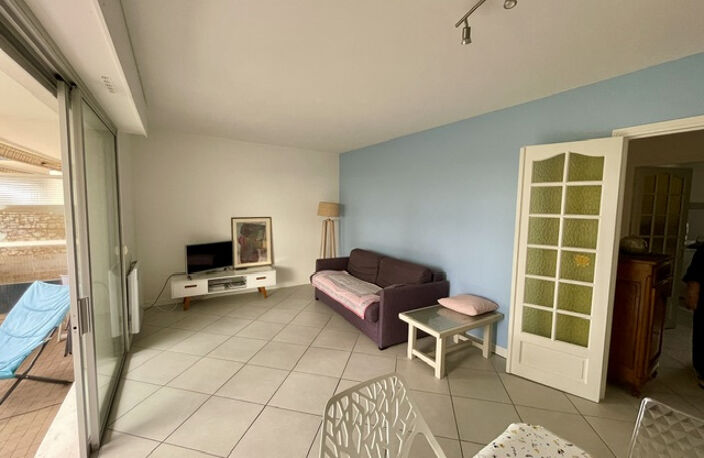 LOCATION 2 PIECES ST RAPHAEL QUARTIER BOULOURIS — photo 3