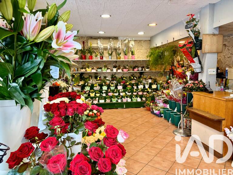 Vente Cadeaux, Fleurs 90 m&sup2; — photo 1