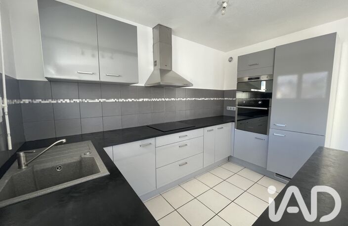 Location Appartement 4 pièces — photo 2