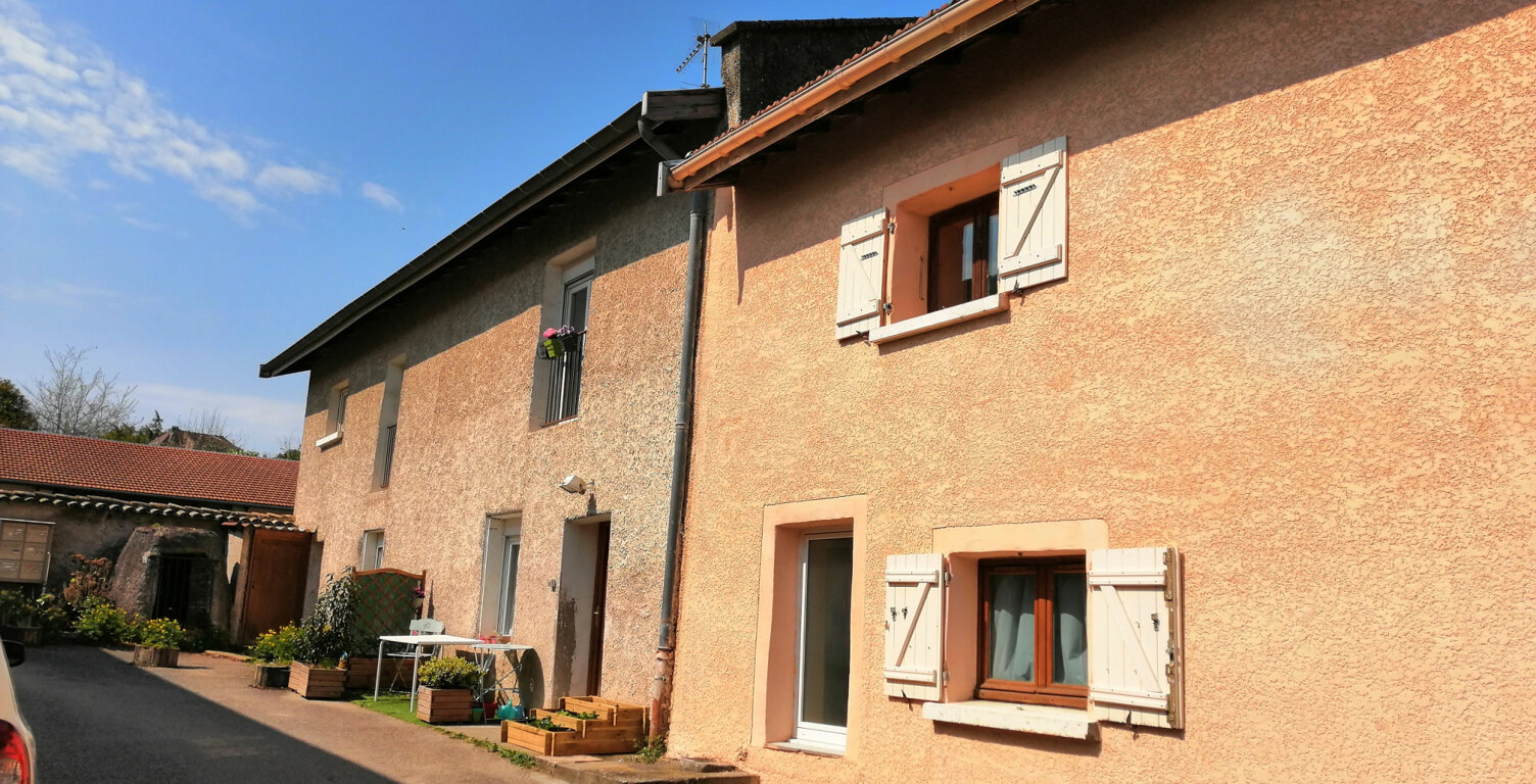 St Laurent de Mure, T3 de 66 m2 — photo 1