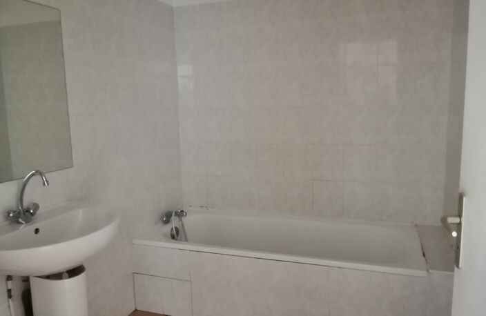 St Laurent de Mure, T3 de 66 m2 — photo 5