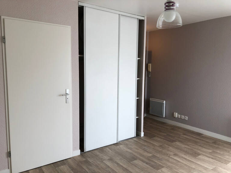 MONTBERNAGE STUDIO AVEC PARKING - 21.87 m2 — photo 1