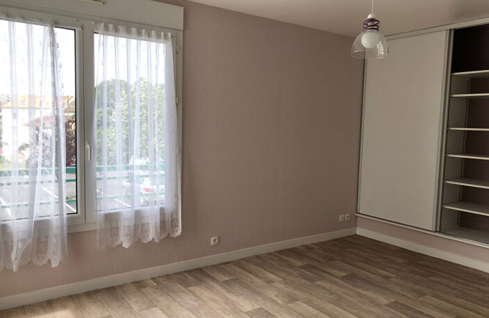 MONTBERNAGE STUDIO AVEC PARKING - 21.87 m2 — photo 2