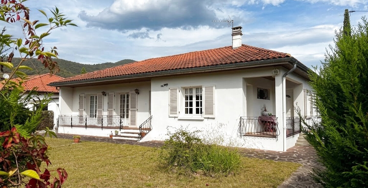 Dans un cadre privilégié, maison de 120 m2 avec garage, jardin et 4 chambres — photo 1
