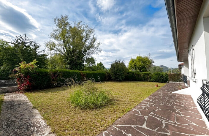 Dans un cadre privilégié, maison de 120 m2 avec garage, jardin et 4 chambres — photo 2
