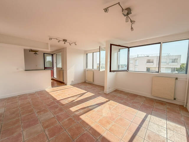 LYON 3   Grand T1 rénové de 40,64 m2 avec balcon, garage fer — photo du bien