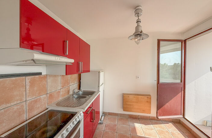 LYON 3   Grand T1 rénové de 40,64 m2 avec balcon, garage fer — photo 5