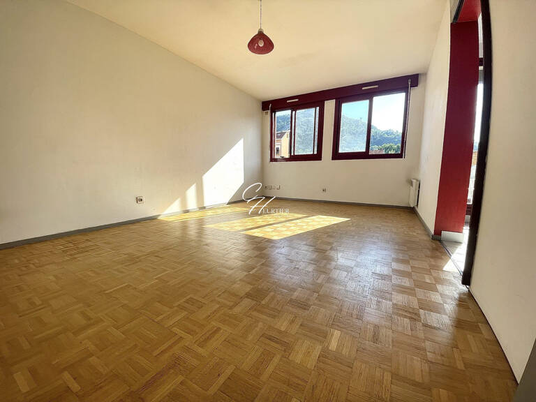 Beau T1 idéalement situé — photo 1
