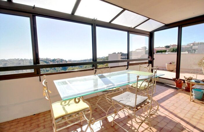 NICE/FABRON: 4 pièces veranda avec terrasse — photo 2