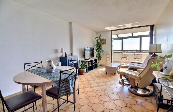 NICE/FABRON: 4 pièces veranda avec terrasse — photo 3