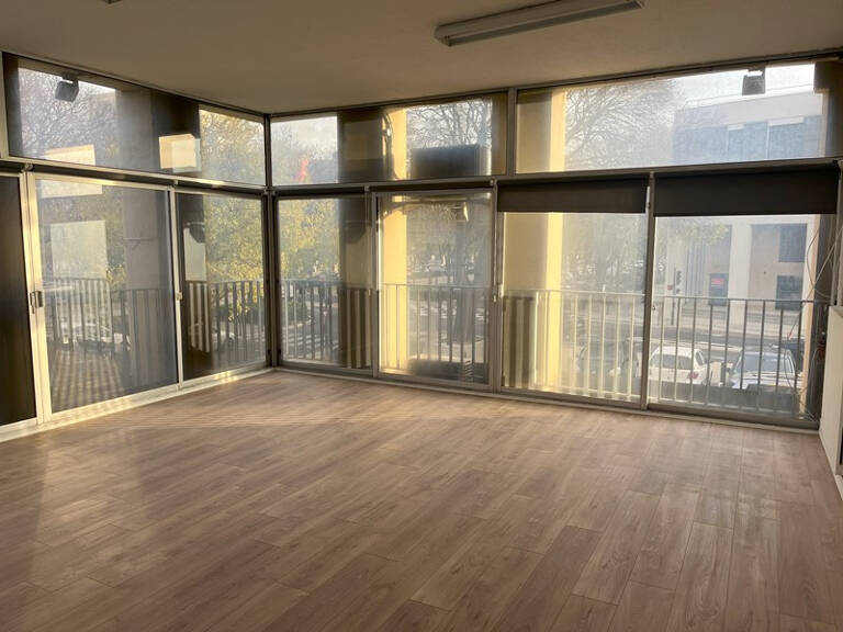Nîmes, local de bureaux sur l'avenue Jean Jaurès — photo 1