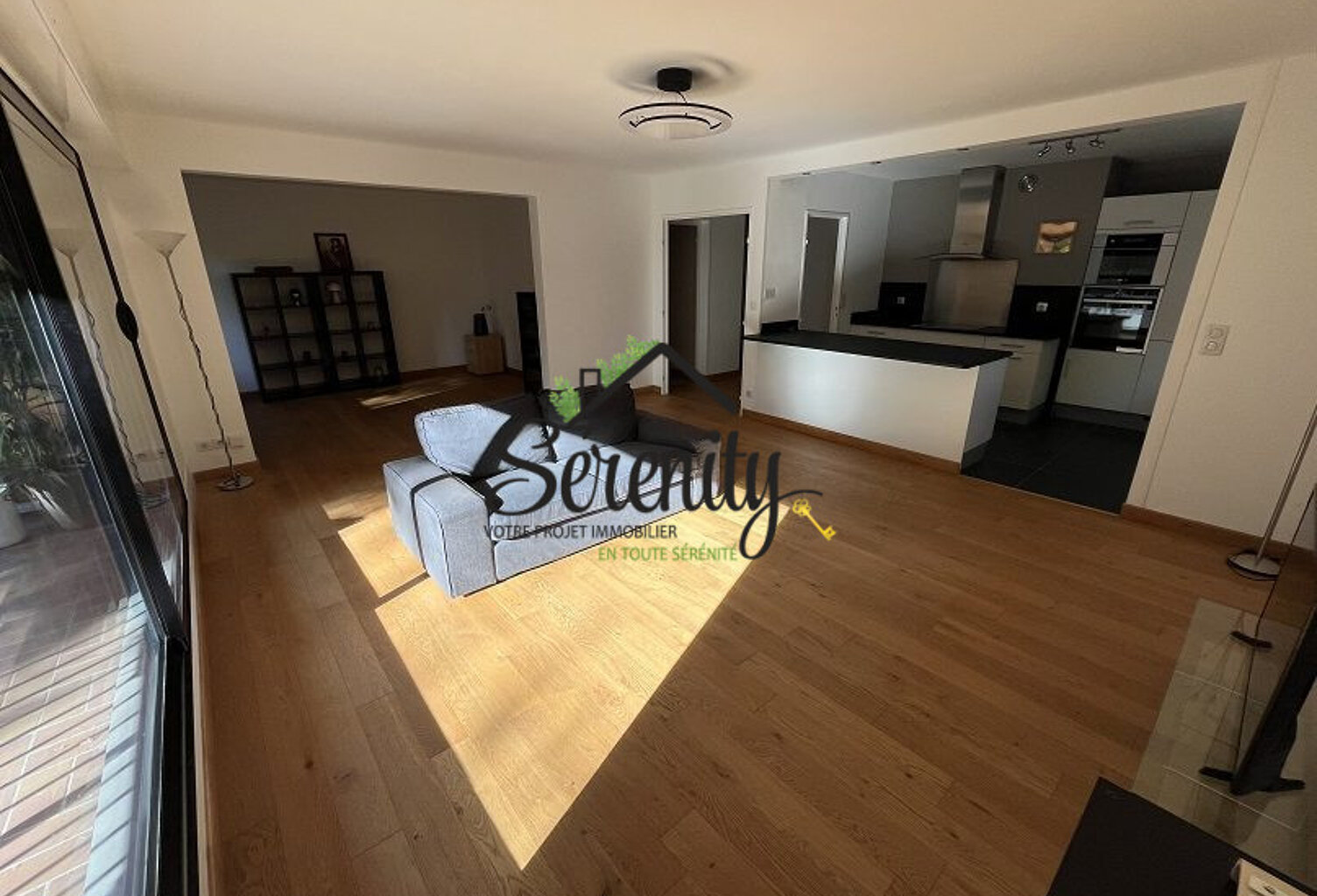 Appartement type 3, 2 chambres, balcons et parking. — photo 1