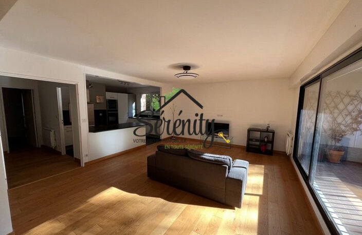 Appartement type 3, 2 chambres, balcons et parking. — photo 2