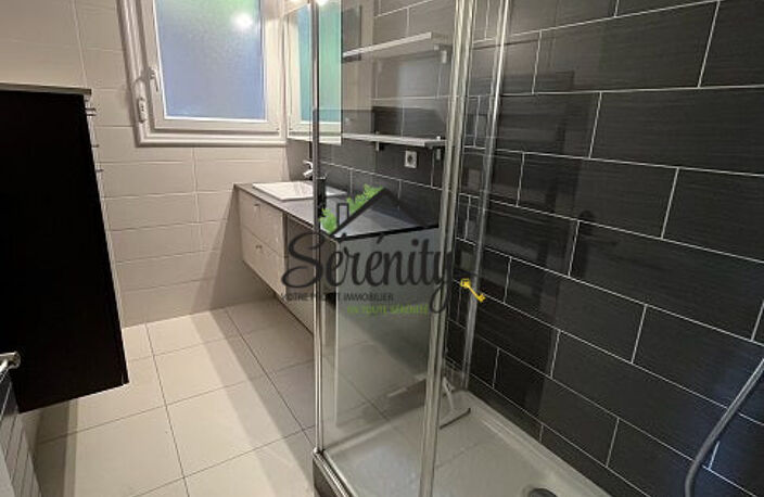 Appartement type 3, 2 chambres, balcons et parking. — photo 5