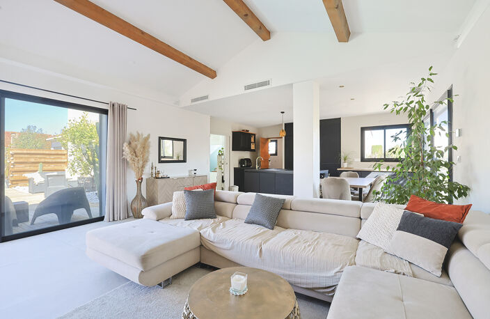 Villa contemporaine -152 m2 piscine et double garage à proximité des commodités — photo 3