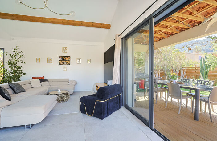 Villa contemporaine -152 m2 piscine et double garage à proximité des commodités — photo 5