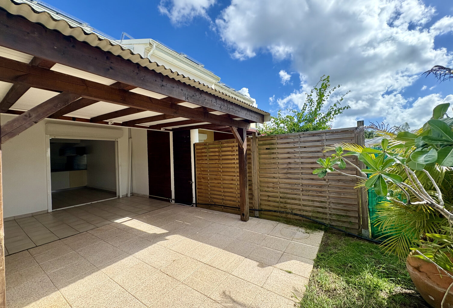 APPARTEMENT T2 DUPLEX AVEC JARDIN PLAISANCE — photo 1