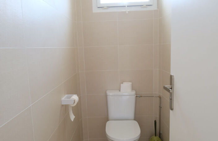 Maison Villeneuve Tolosane 4 pièce(s) 141 m2 — photo 2