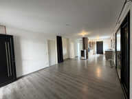 Maison de plain-pied récente avec jardin clos — photo 3