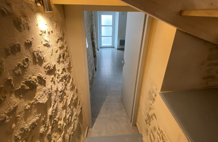  8 MN CASTELNAUDARY MAISON DE VILLAGE DE TYPE 4 LABASTIDE D ANJOU — photo 3