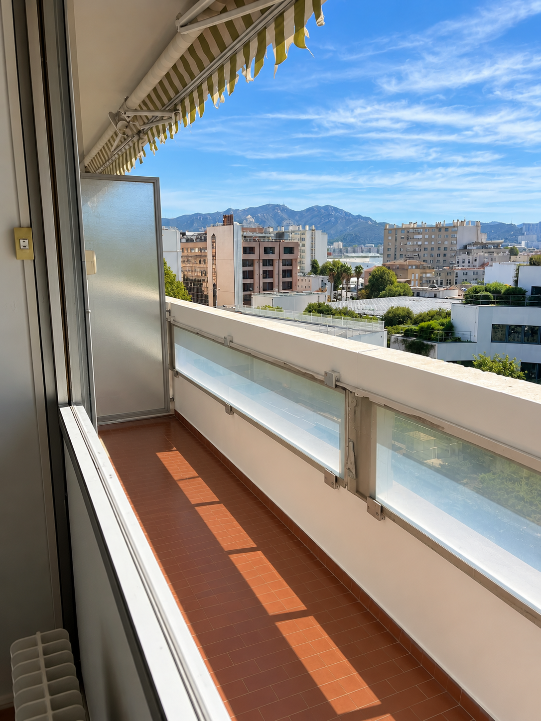 Appartement  T1 à louer Marseille 8eme 13008