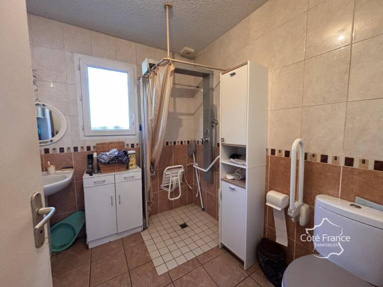 Très charmante maison construite en 2008 avec jardin, située — photo 1