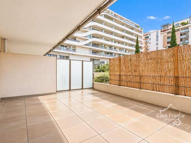 Appartement T2 récent - vendu loué - investissement locatif — photo du bien