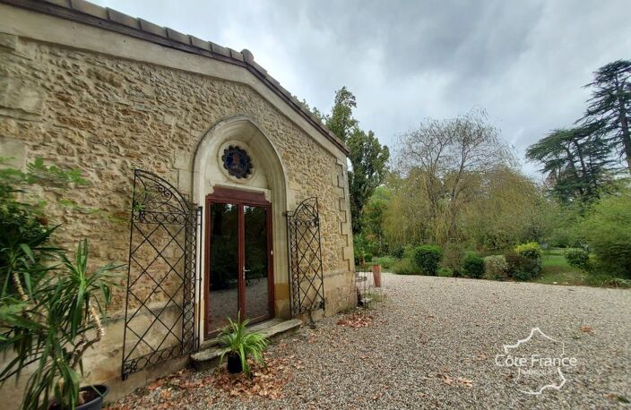 Une demeure en pierre unique dans un écrin de plus de 4 000 — photo 3