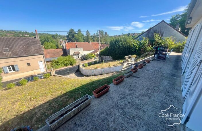 CLAMECY   Pavillon parfaitement entretenu avec une partie fo — photo 2
