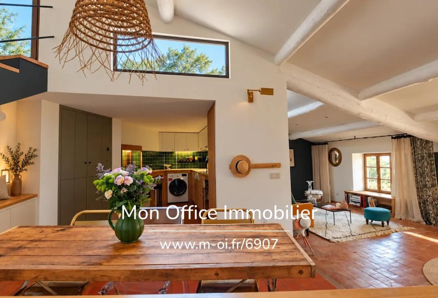 Référence : 6907-CCH - Maison de village avec terrasse — photo 1