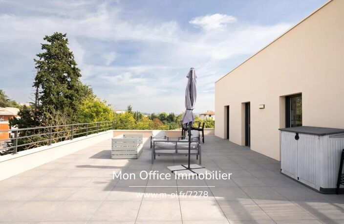 Référence : 7278-TLE. - Aix en Provence - Bel Appartement 5 pièces - Terrasse - Vue Sainte victoire - 2 Stationnements - Ascenseur - Cave - Calme — photo 3