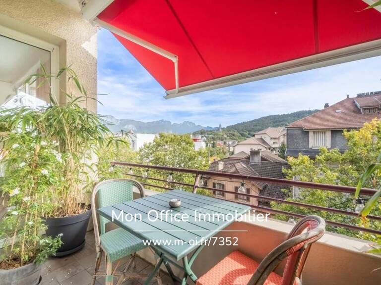 Référence : 7352-TCA - Appartement 4 pièces traversant vue montagnes, rénové avec goût avenue de Chambéry (74000 Annecy) — photo 1