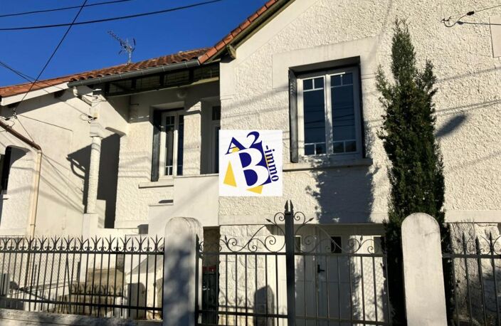 Maison au coeur de L'Isle d'Espagnac avec jardin et garage — photo 3