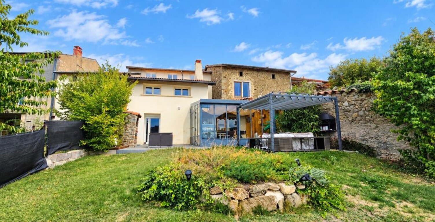 *** EXCLUSIVITE ***   MAISON COUP DE CŒUR DE 132 M² *** CUNLHAT 63590 *** — photo 1