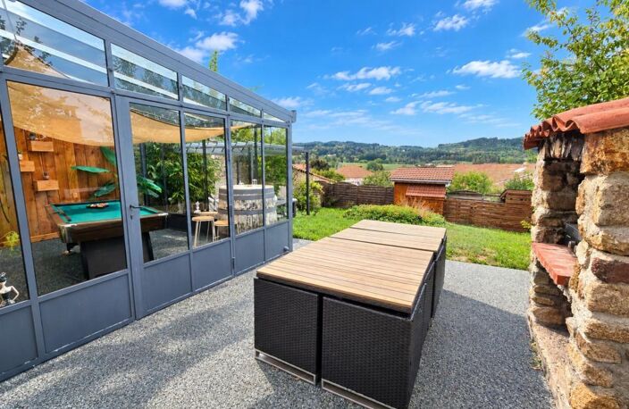 *** EXCLUSIVITE ***   MAISON COUP DE CŒUR DE 132 M² *** CUNLHAT 63590 *** — photo 2