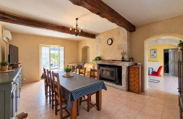 Maison en pierre avec piscine et dépendances – Vue dominante sur la campagne gersoise — photo 4