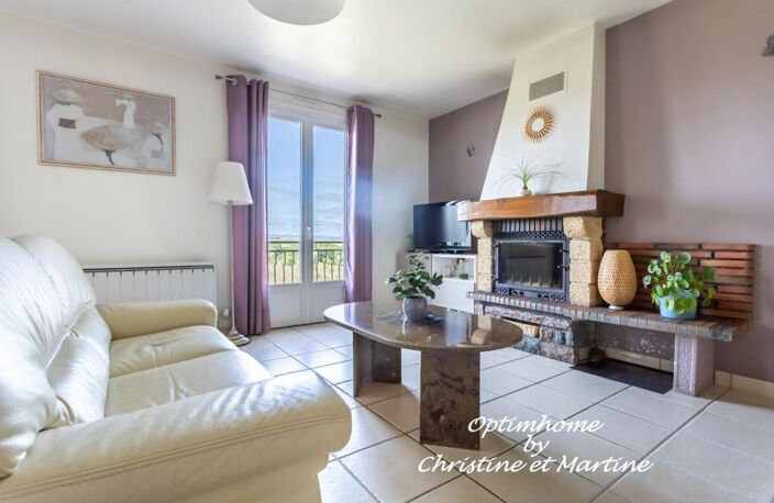 Maison à vendre 5 pièces - 4 chambres DALLET (63) – Vue exceptionnelle sur la chaîne des Puys — photo 5