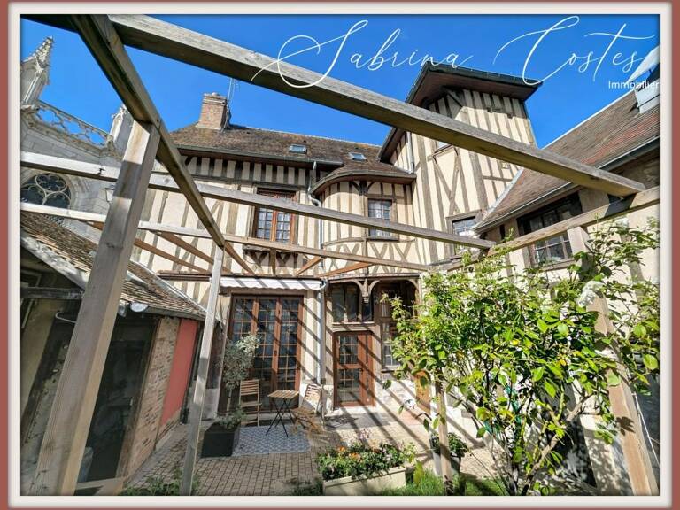   VERNON – UNE MAISON DE CARACTÈRE AU CŒUR DE L’HISTOIRE   — photo 1