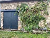 Corps de ferme rénové de 320 m2 habitables avec dépendances et terrain — photo 3