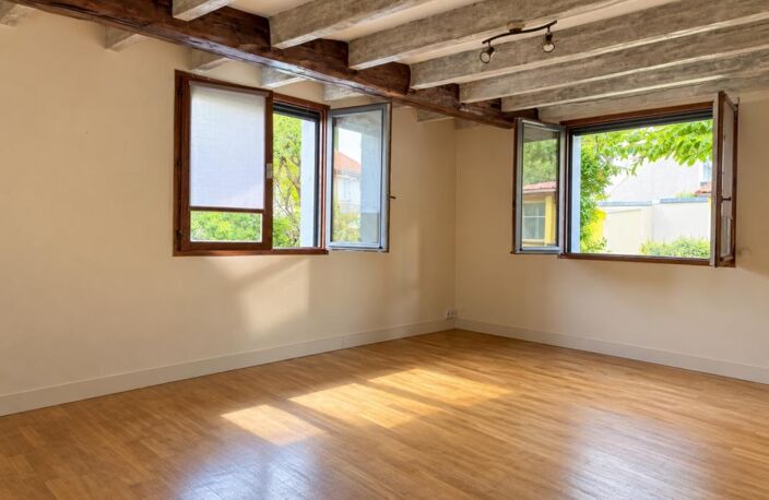 PAVILLON INDIVIDUEL DE PLAIN PIED - 3 CHAMBRES & 1 BUREAU — photo 4