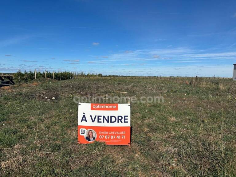 Terrain à vendre viabilisé de 562,00 m² SAINT JEAN DE BEUGNE (85) — photo 1