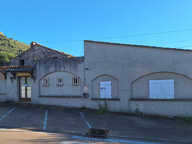 Local commercial 300m2 avec possibilité d'agrandissement- pr — photo 2