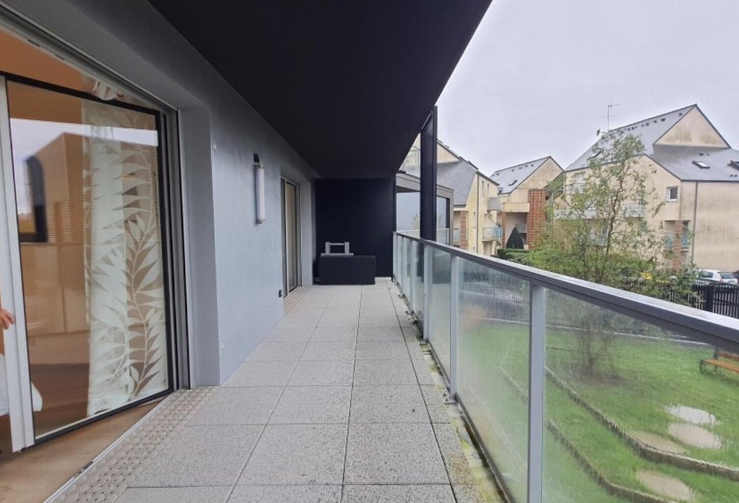 Appartement à RENNES centre ville  / Appartement récent de 2023 / 2 pièces avec une belle terrasse — photo 1