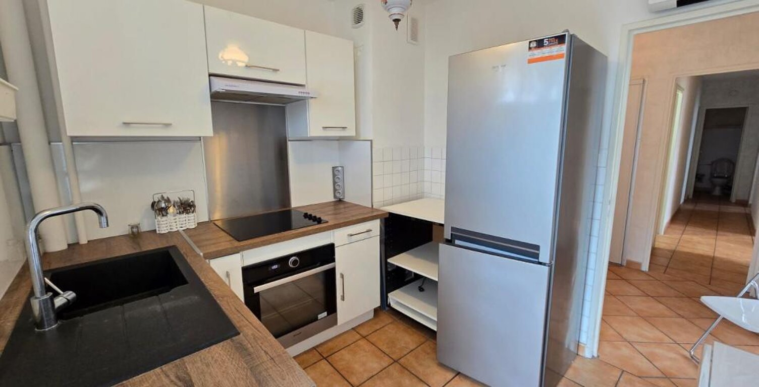 À LOUER – SPACIEUX T3 MEUBLÉ DE 74 M² À VERT-BOCAGE — photo 1