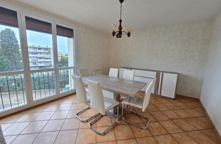 À LOUER – SPACIEUX T3 MEUBLÉ DE 74 M² À VERT-BOCAGE — photo 5