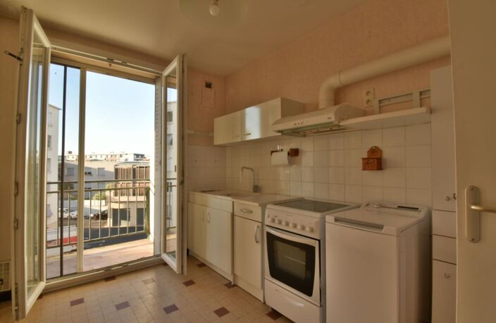 Appartement T3 avec balcon, garage, place de stationnement et cave — photo 4