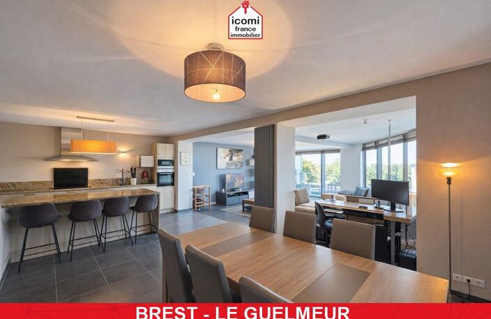 FINISTERE - Brest (29200) - A VENDRE - MAISON DE 150 M² AVEC EXTENSION CONTEMPORAINE - ESPACE DE VIE +60 M² - 3/4 CHAMBRES - JARDIN CLOS - VUE MER - COUP DE COEUR - RARE — photo 2