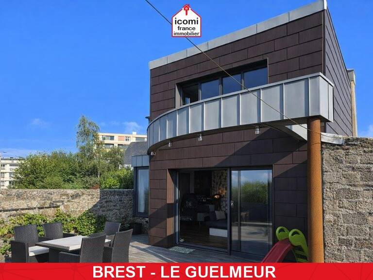 FINISTERE - Brest (29200) - A VENDRE - MAISON DE 150 M² AVEC EXTENSION CONTEMPORAINE - ESPACE DE VIE +60 M² - 3/4 CHAMBRES - JARDIN CLOS - VUE MER - COUP DE COEUR - RARE — photo 1