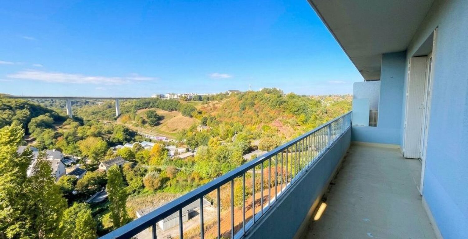 Appartement T3 dernier étage, traversant avec vue imprenable — photo 1